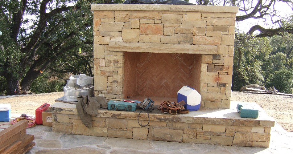 outdoor fireplace_mondavi 018